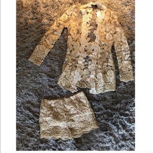 Akira Gold Lace 2-pc Set